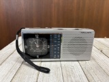 AM/FM Clock Radio