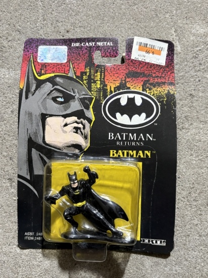 ERTL Batman Returns Batman Die-Cast Figure