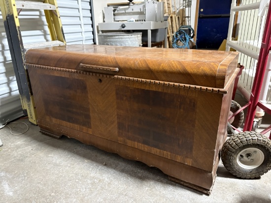 Vintage Lane Altavista Cedar Hope Chest