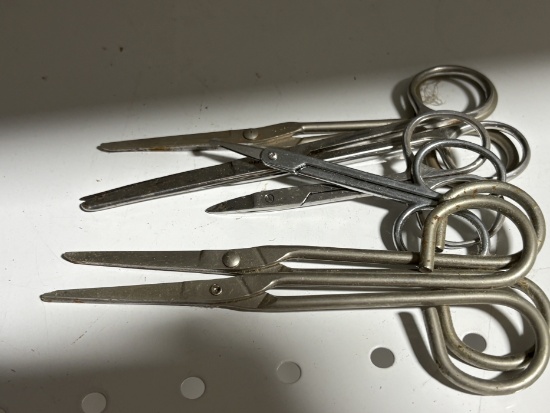 Assorted Vintage Metal Scissors