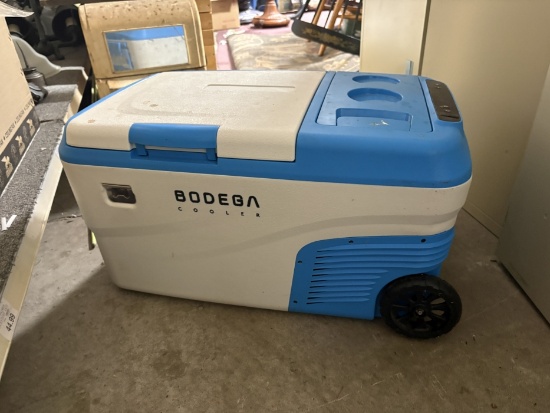 Bodega Portable Electric Cooler with Wheels (Untested)