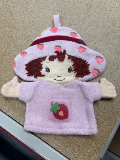 Strawberry Shortcake Character Hand Puppet
