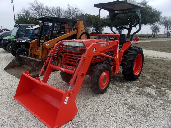 Kubota L2500 Diesel 4WD   (KEY)