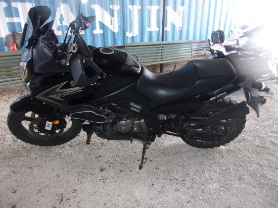 2011 Suzuki DL6 Motorcycle (KEY) (TITLE & 130U)