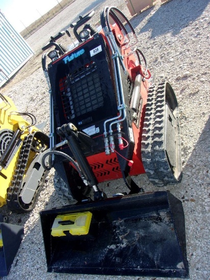 Future Mini Skidsteer Gas   (KEY)