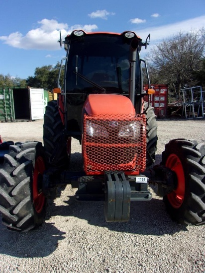 Kubota M7060D Diesel 4WD Tractor (Key) (Over 50HP)