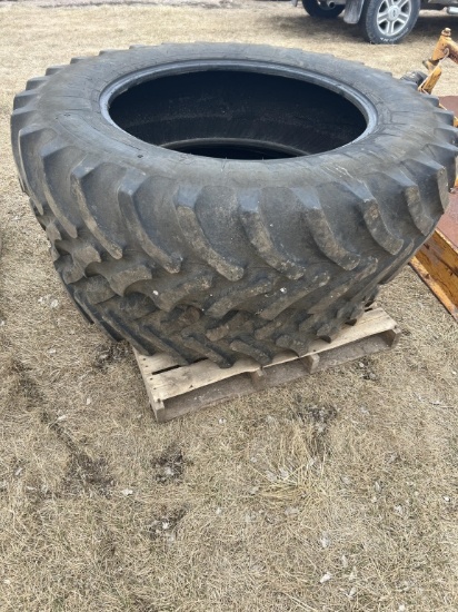 Firestone 380/85r34 Tires