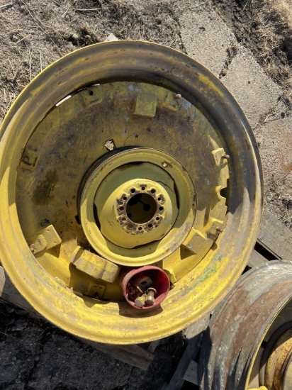 John Deere Cast Centers & Wheels