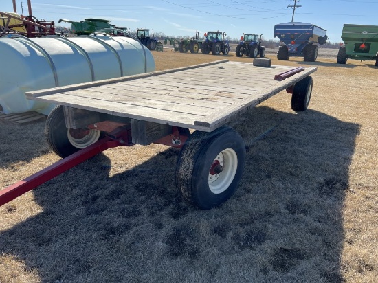 18ft Unverferth Running Gear With Hay Rack Top