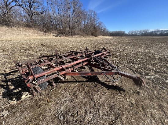IH Model 45 field cultivator *New Boston*