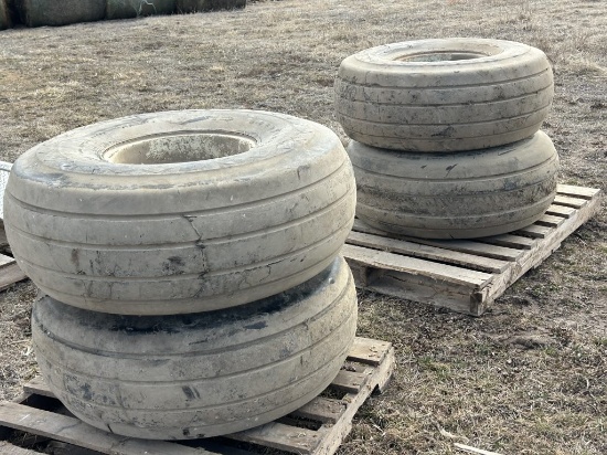 Implement tires & rims *New Boston*