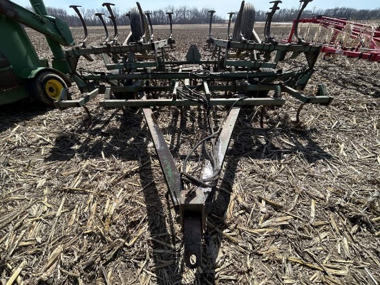 JD field cultivator *New Boston*