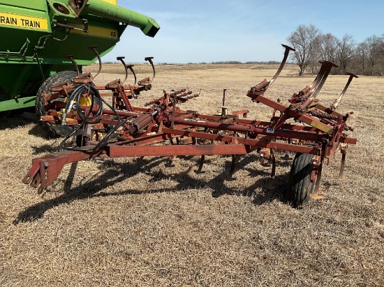 International Cultivator *ROSEVILLE*