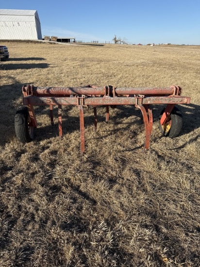 BRADY 822 CHISEL PLOW *ROSEVILLE*