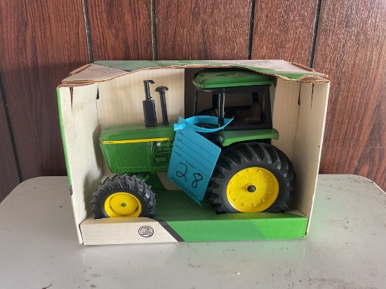 1/16 Scale JD 4455 MFD