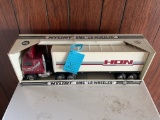 Hon GMC Semi