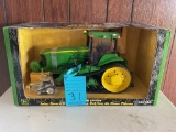 1/16 Scale JD 8520T