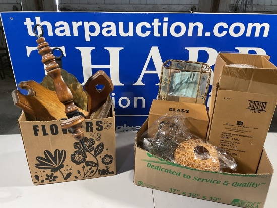 2 boxes of various home decor