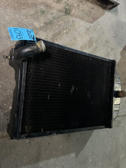 JD 4230 Radiator