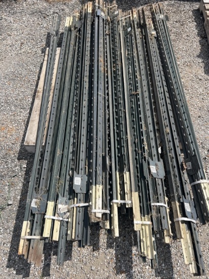 +\- 50 T-Posts