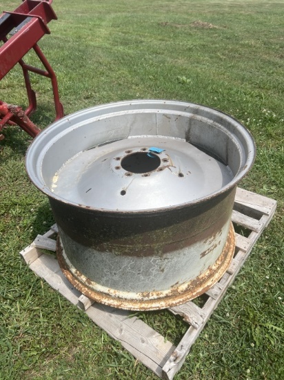 9 bolt rim