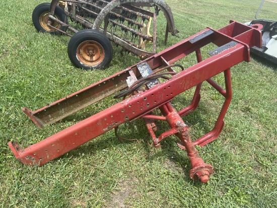 IH Pulling Tractor Front End