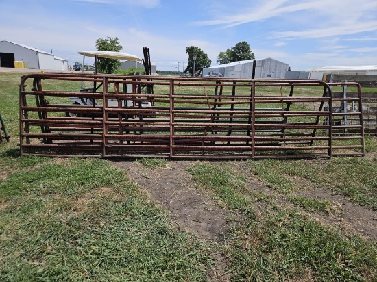 Gates x2. 18,16 foot