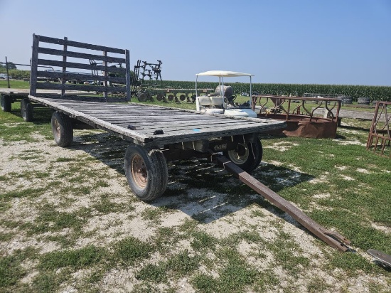 Hay rack on Geihl running