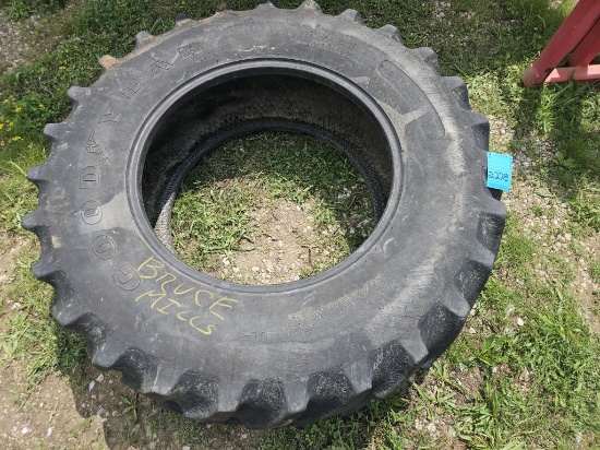 Tractor tire 16.9R30