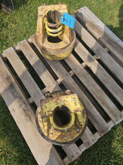 Dual hubs for John Deere 4230
