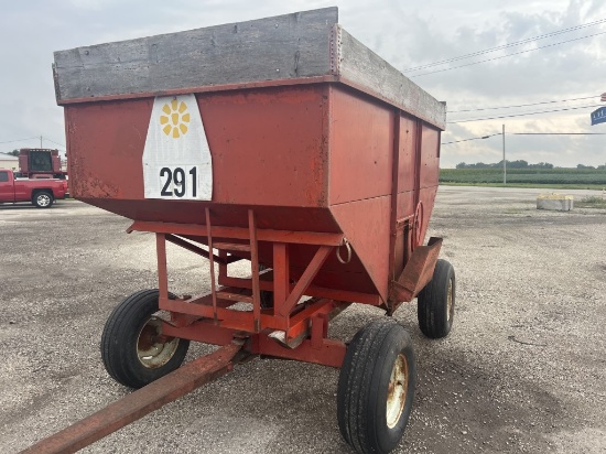 Gravity Flow Wagon