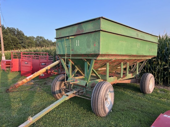 M & W Gravity Wagon