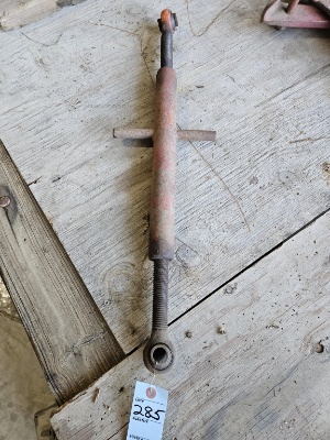 Center link adjustable