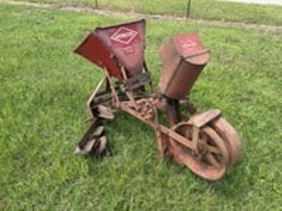 Covington One Row Planter
