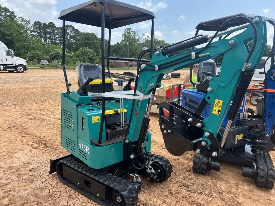 2025 AGT H15R Mini Excavator Unused SN: H15R20250325S0053, 420CC Gas Engine, 8.6KW, 15in Bucket, 4'
