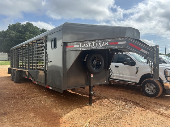 2025 East Texas Livestock Trailer 28'