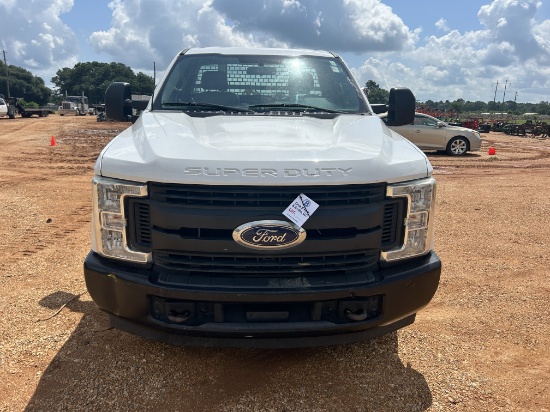 2018 Ford F-250 Flatbed Truck