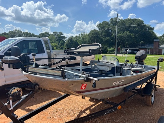 Alumacraft 15' Aluminum Boat