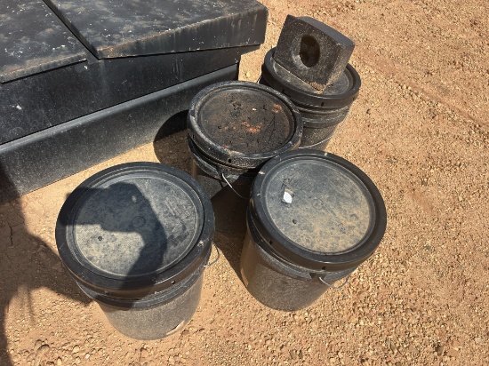 Deer Feeder Buckets