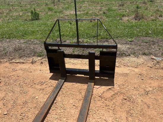 New Skid Steer Pallet Forks
