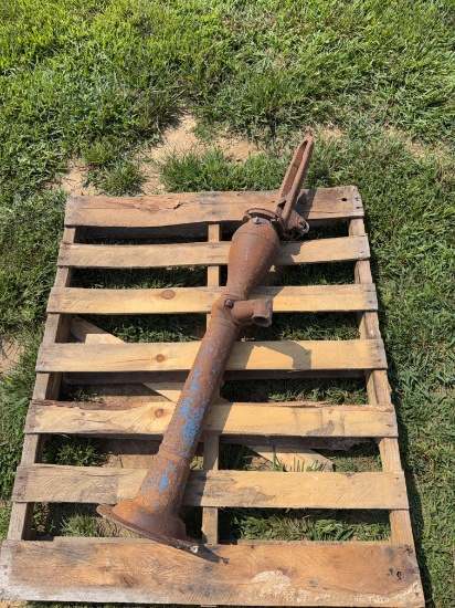 ANTIQUE HAND WATER PUMP