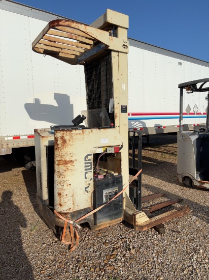 Inop Crown 40rstt Warehouse Order Picker Forklift