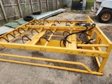 Hay accumulator grapple for skid loader
