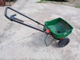 Scotts Turf Builder Broadcast Spreader, mini