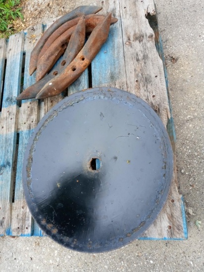 Pallet of discs