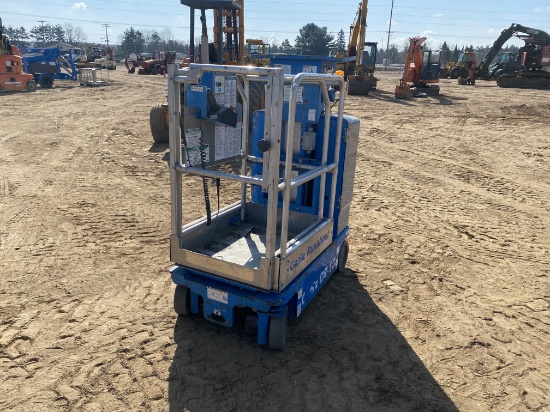 2015 Genie GR-15 Electric Man Lift