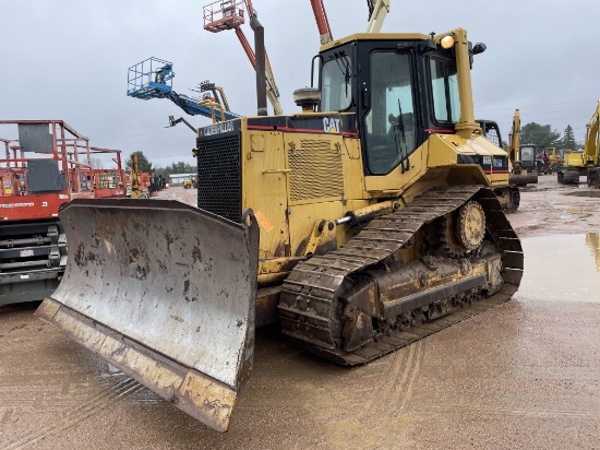 2000 CAT D5M XL Dozer with 6-Way Blade