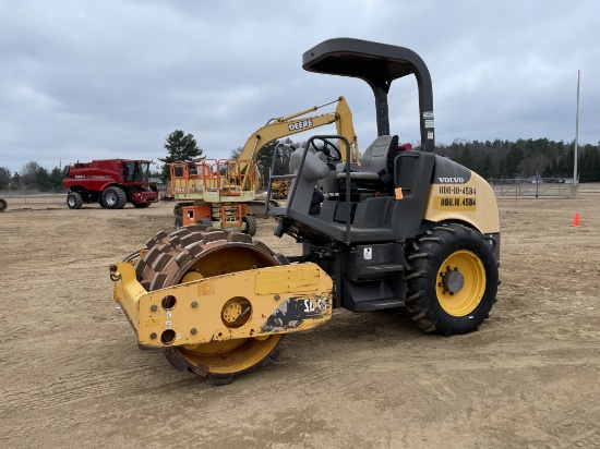 2016 Volvo Wheeled Compactor