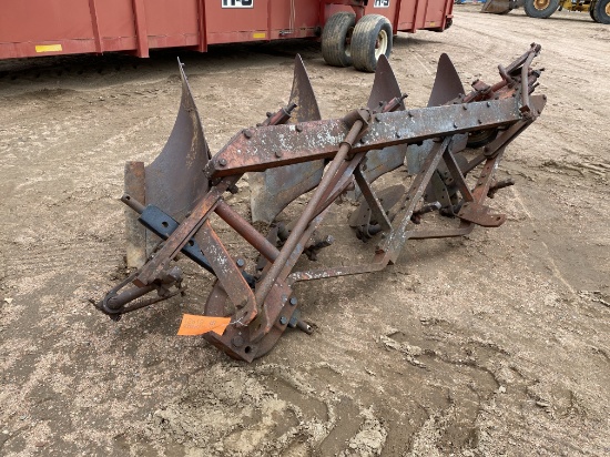 Massey Ferguson 4-Bottom Plow