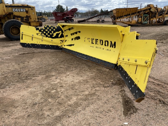 2023 Snow Wolf Freedom Hydraulic Wing Snow Pusher